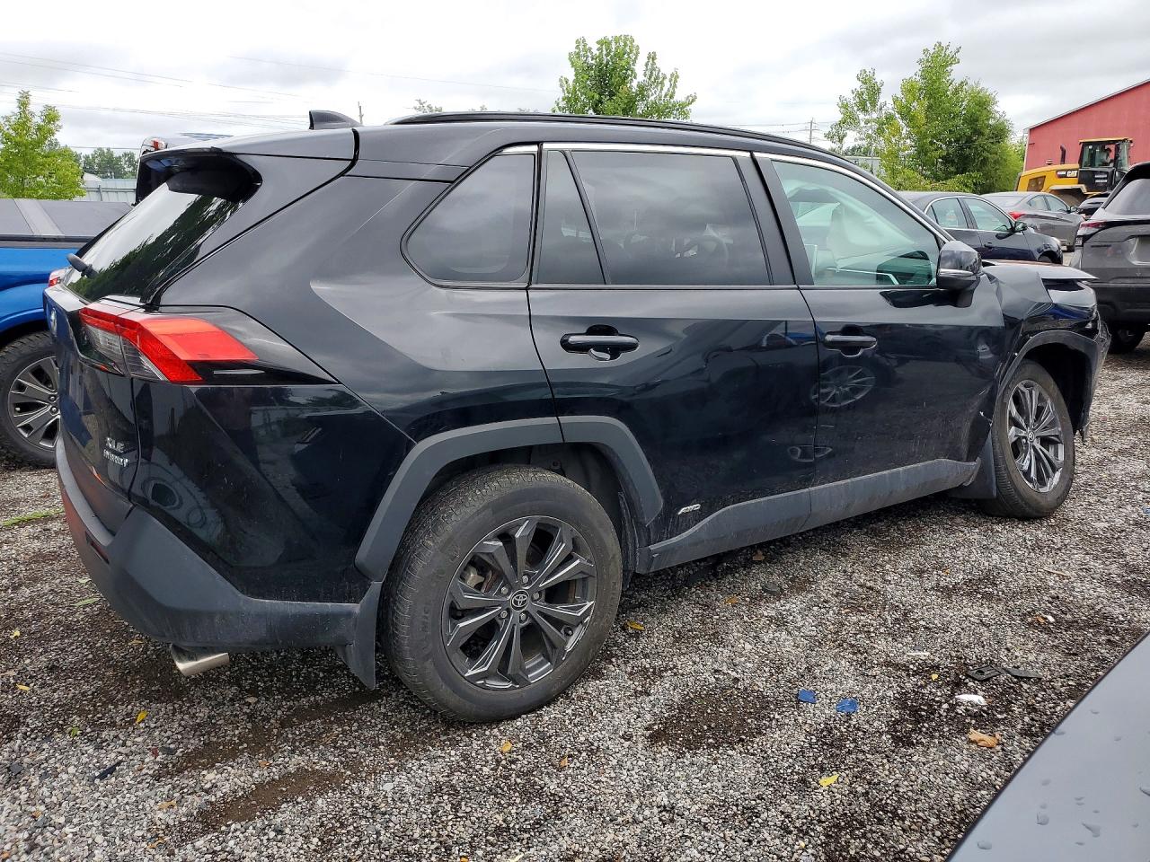 2024 TOYOTA RAV4 HYBRID XLE — снимка 3