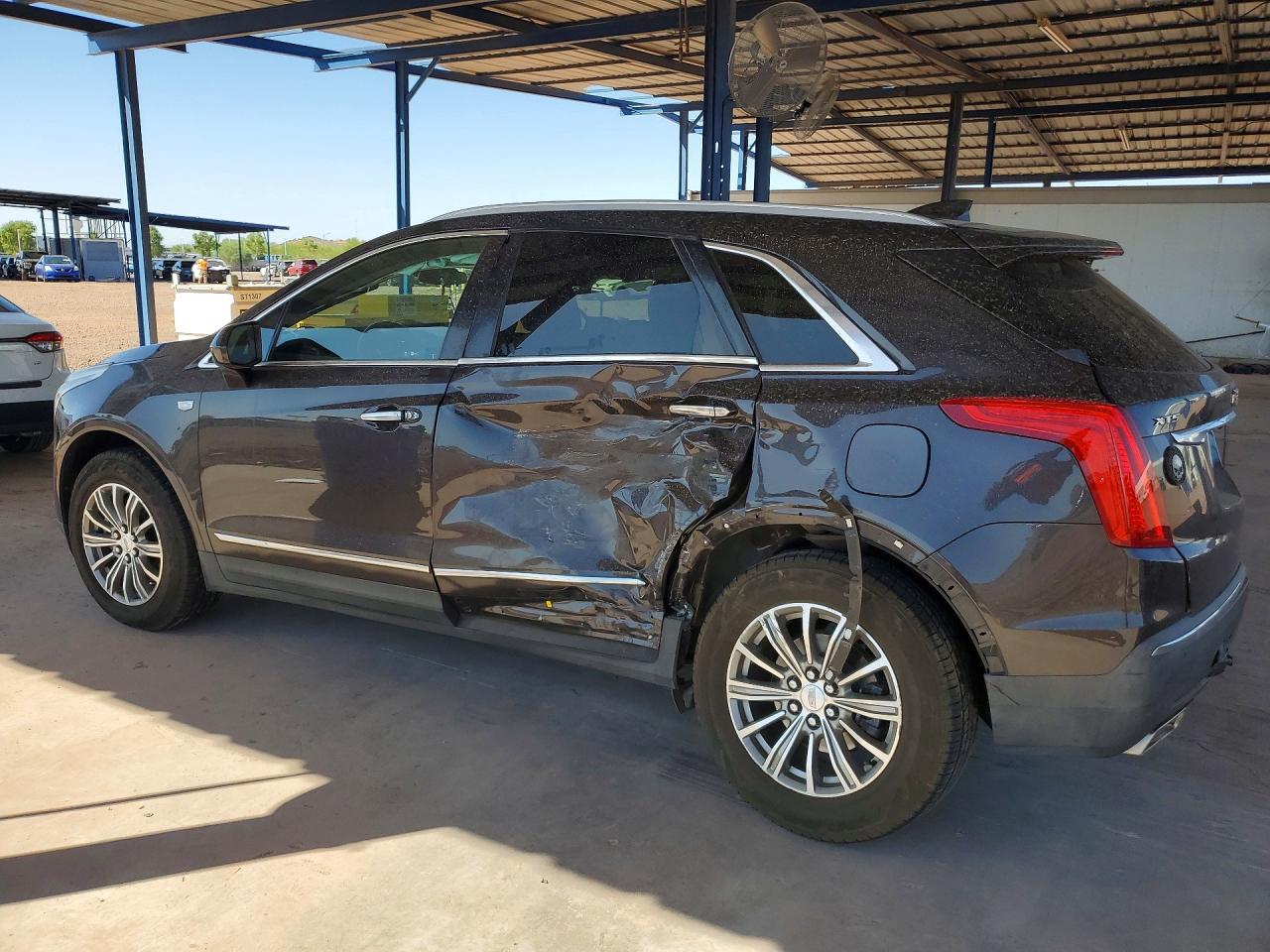 2017 CADILLAC XT5 LUXURY — снимка 2