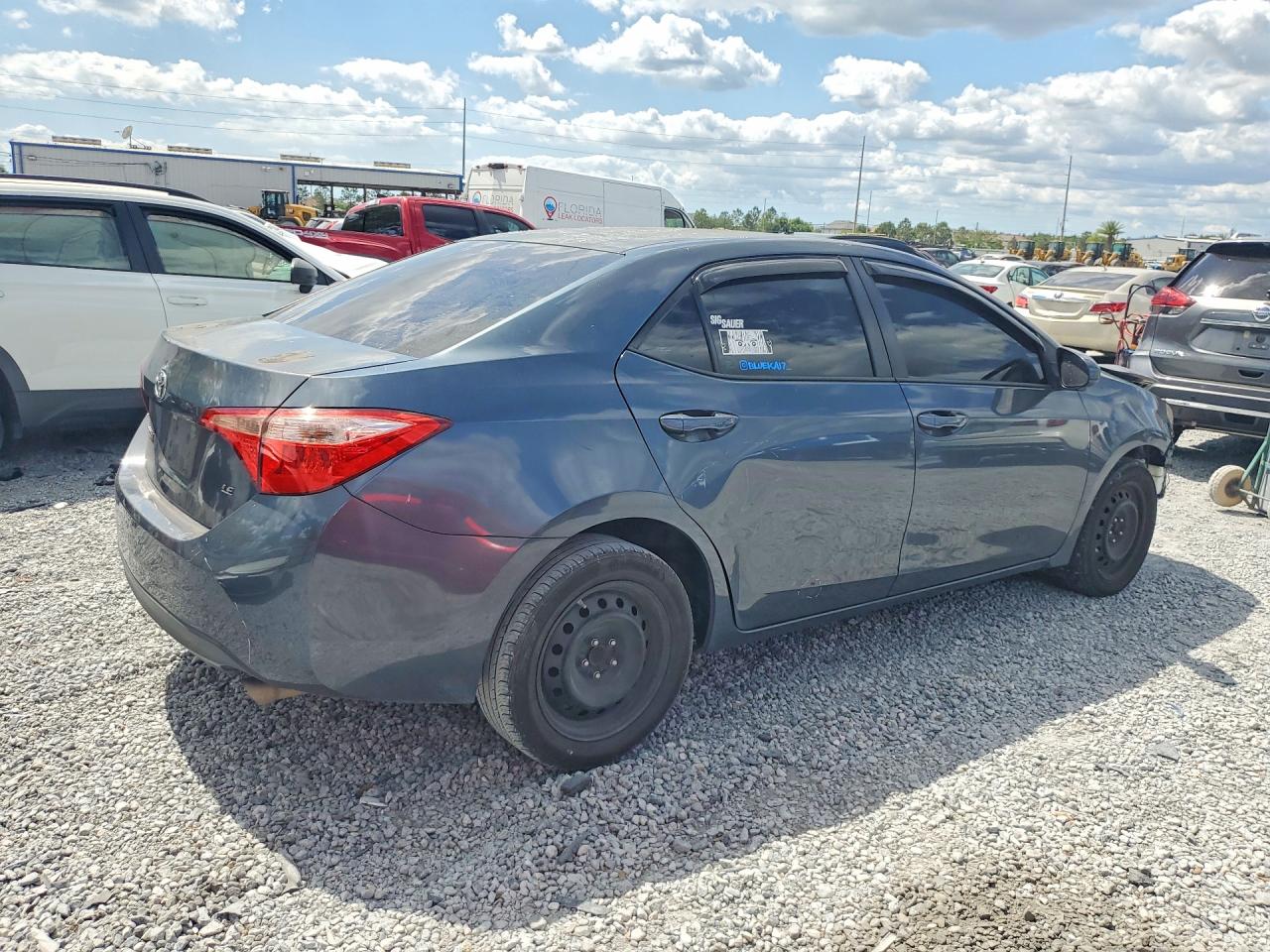 2018 TOYOTA COROLLA LE — снимка 3