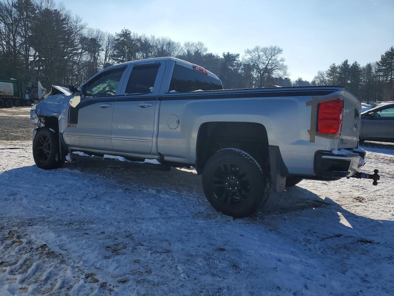 2017 CHEVROLET SILVERADO K1500 LT — снимка 2