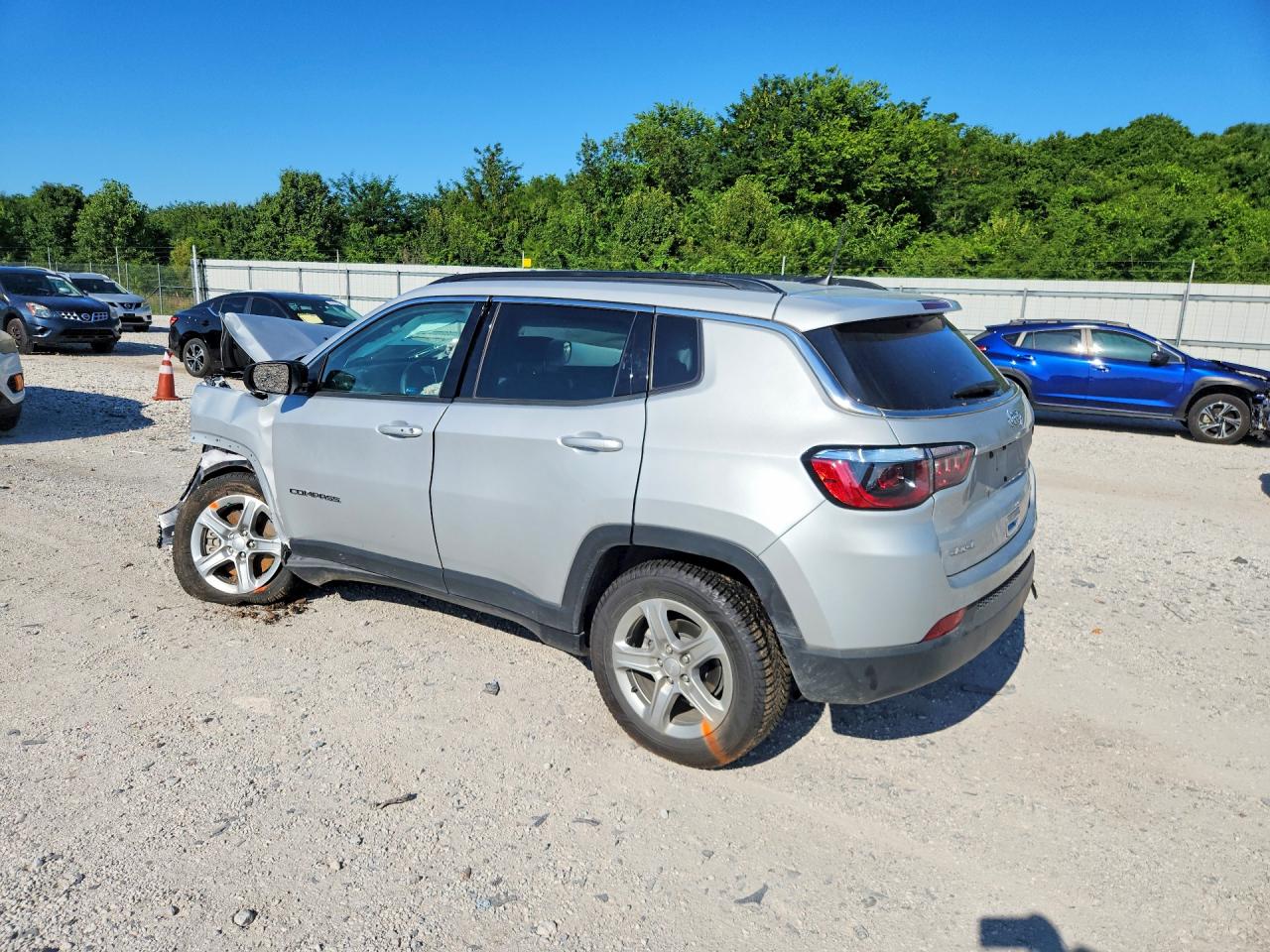 2024 JEEP COMPASS LATITUDE — снимка 2