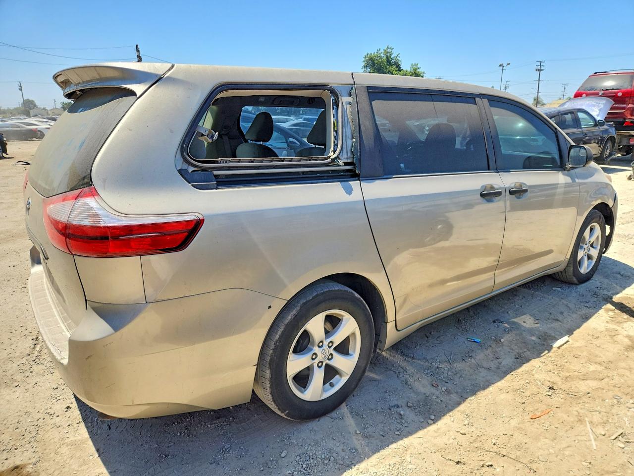 2015 TOYOTA SIENNA L 7-PASSENGER — снимка 3