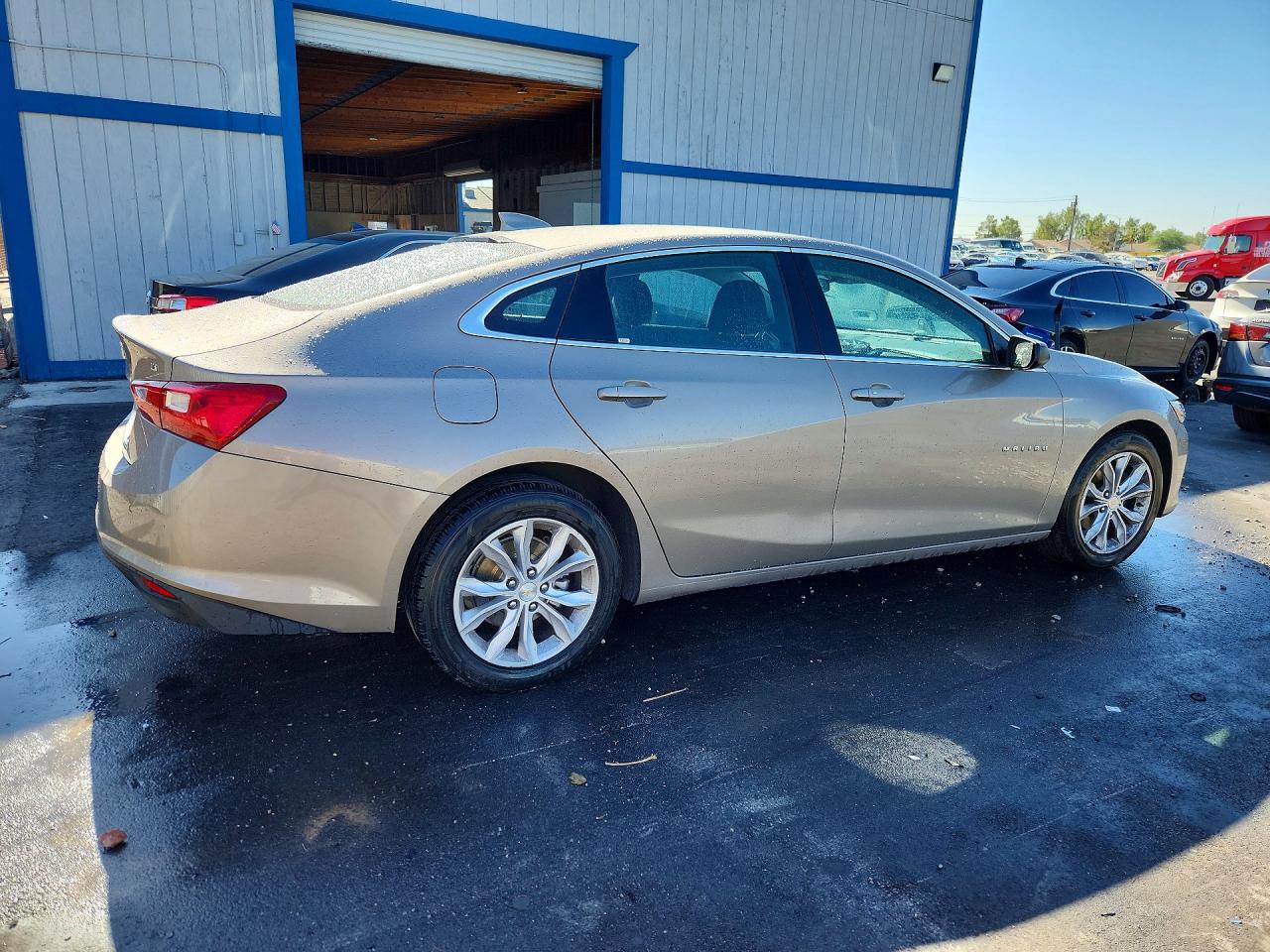 2023 CHEVROLET MALIBU LT — снимка 3