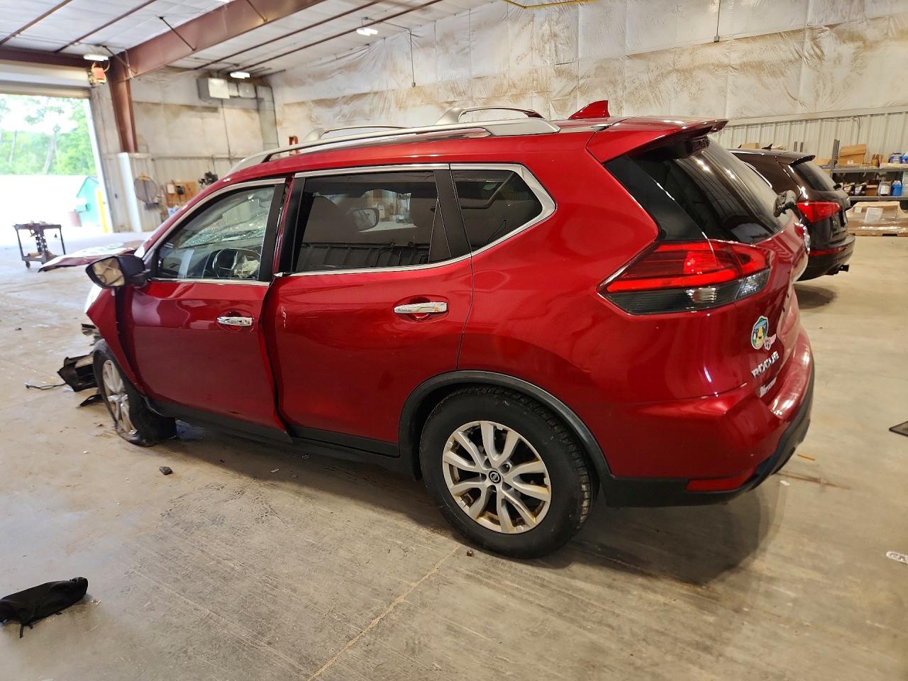 2017 NISSAN ROGUE SV — снимка 2