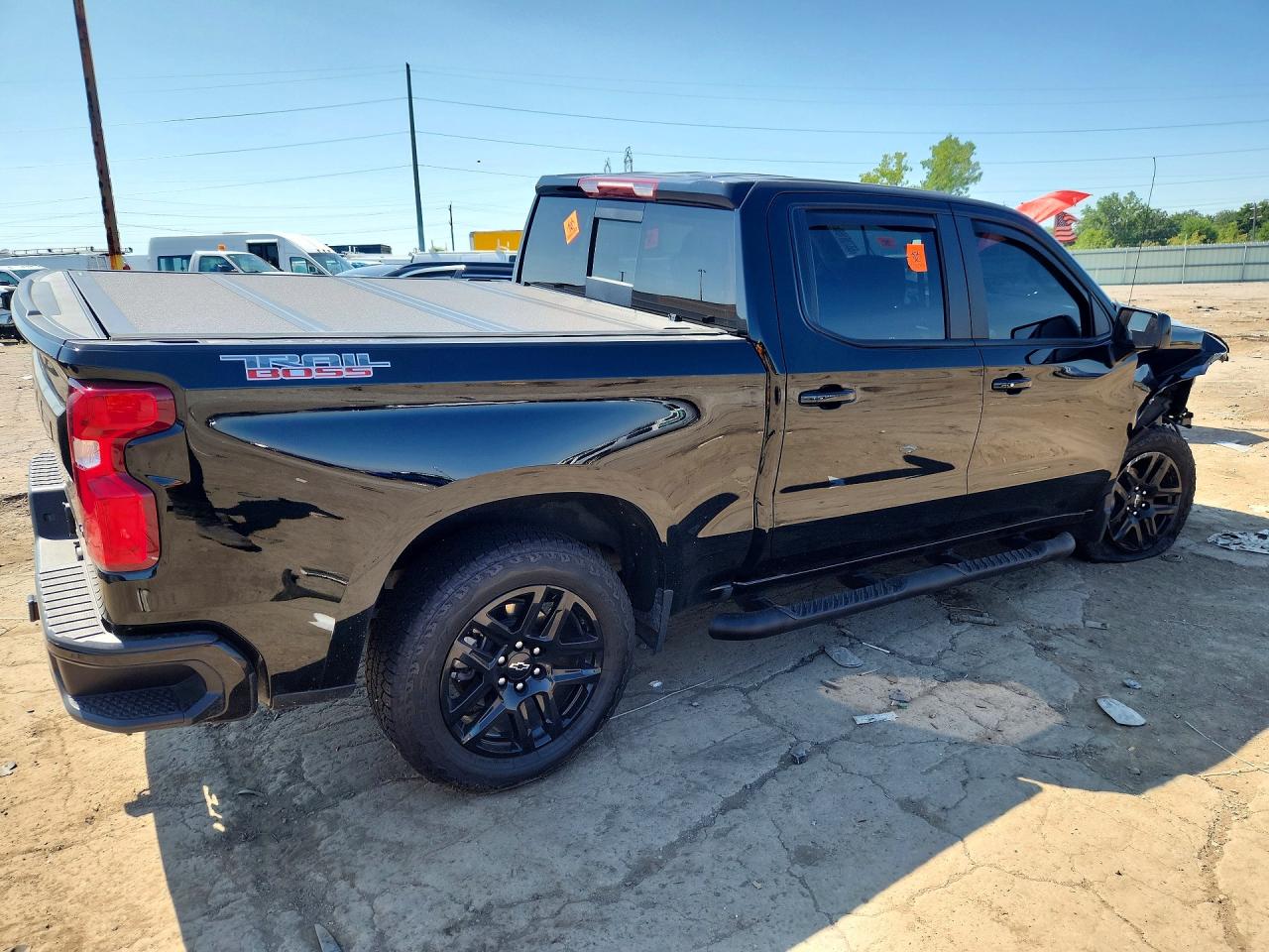 2026 CHEVROLET SILVERADO K1500 LT TRAIL BOSS — снимка 3