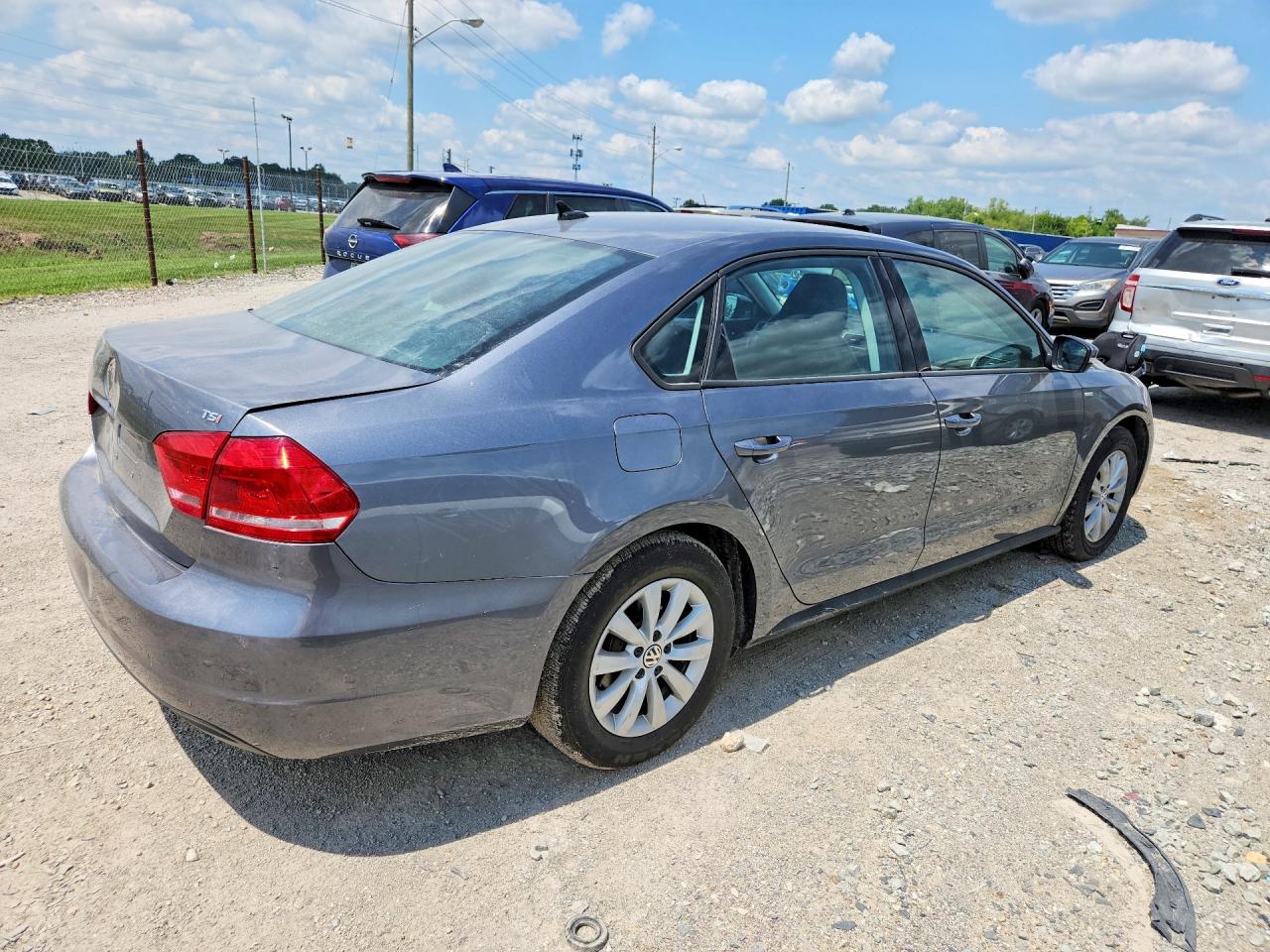 2015 VOLKSWAGEN PASSAT S — снимка 3