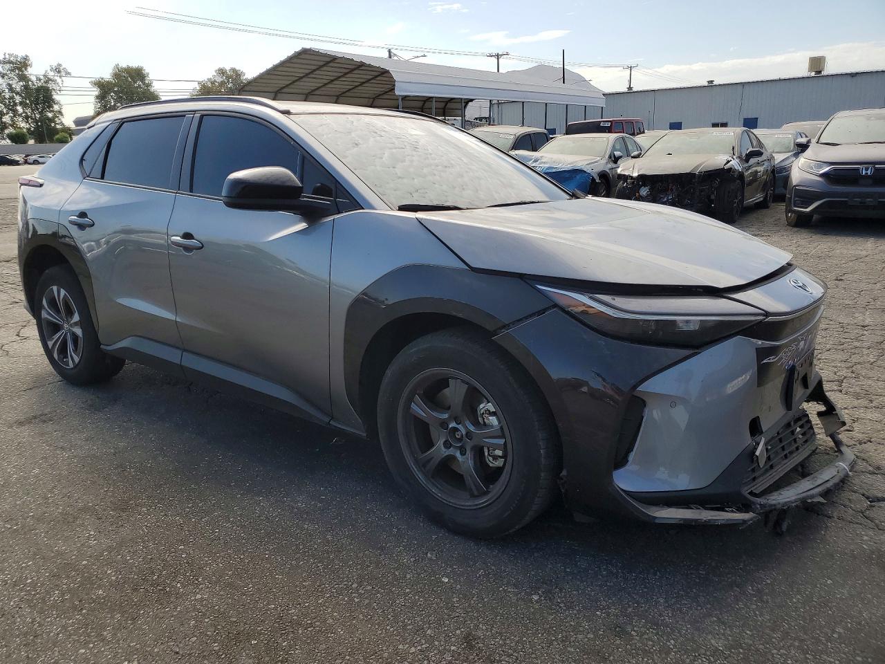 2024 TOYOTA BZ4X XLE — снимка 4