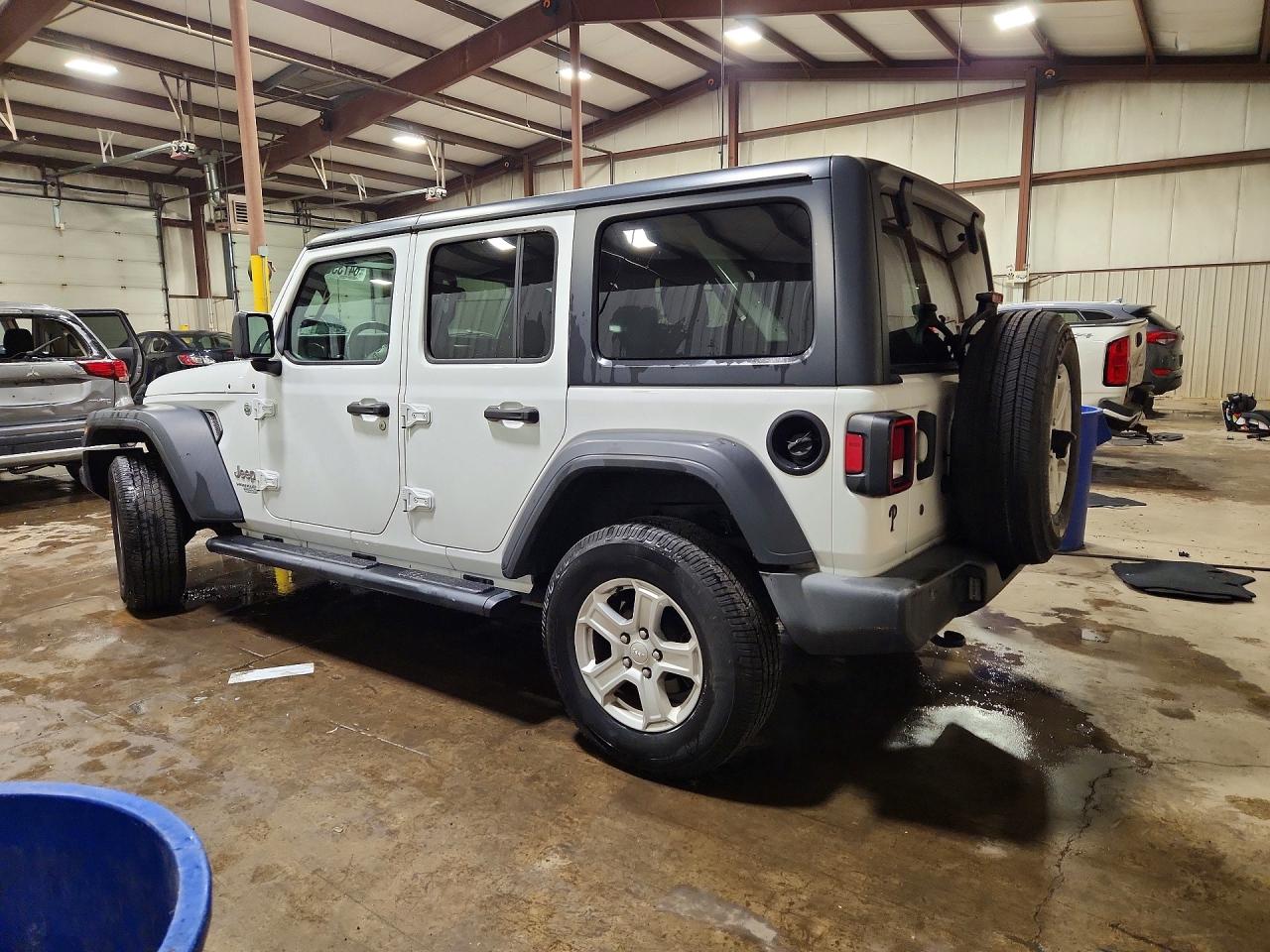 2019 JEEP WRANGLER UNLIMITED SPORT — снимка 2