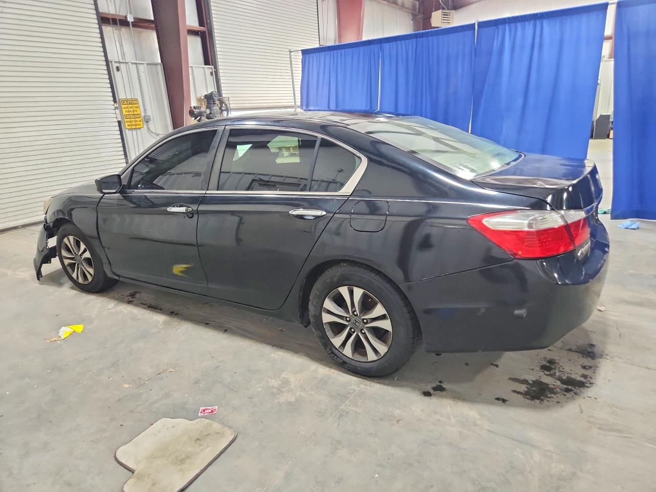 2015 HONDA ACCORD LX — снимка 2