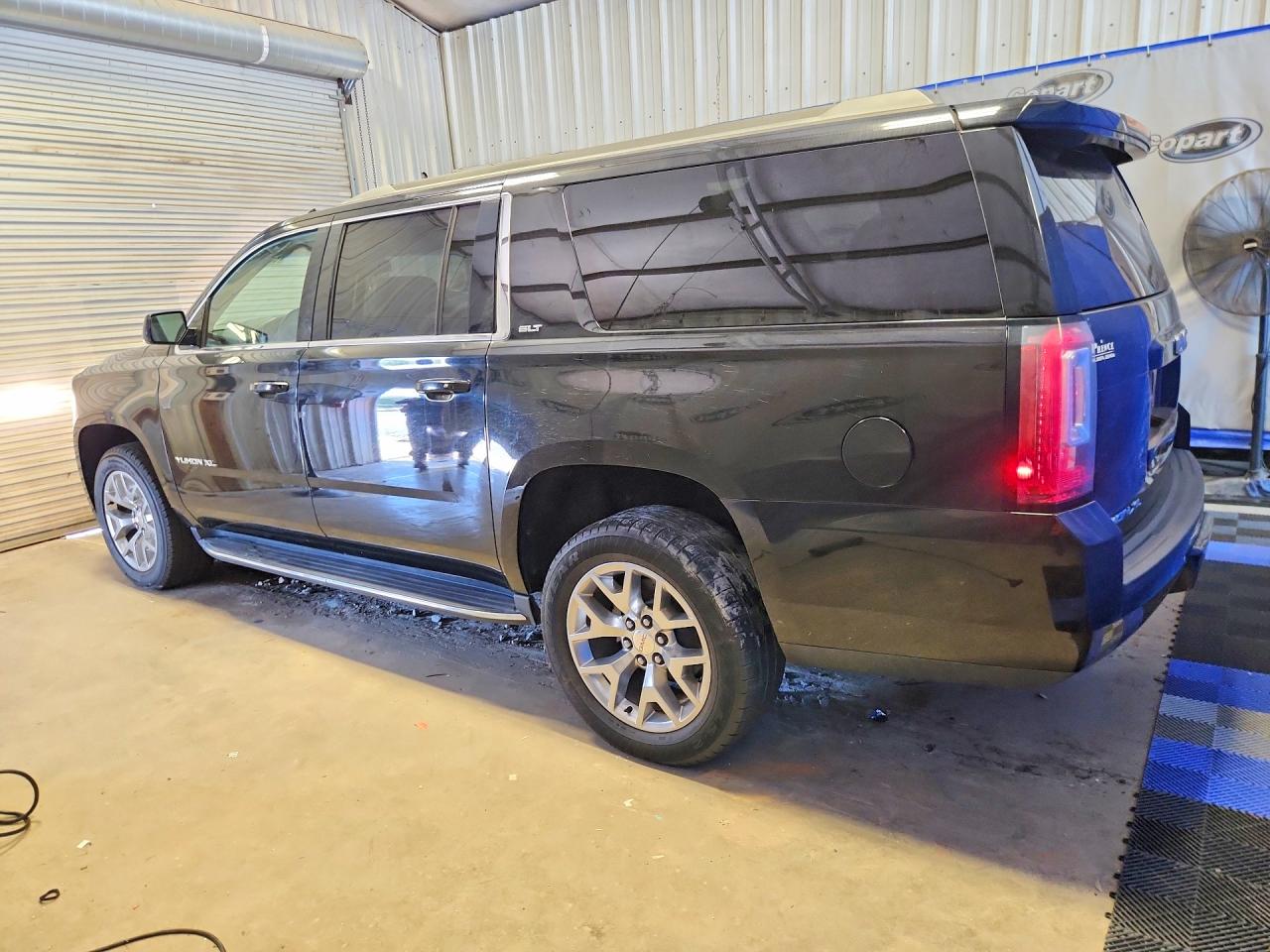 2018 GMC YUKON XL C1500 SLT — снимка 2