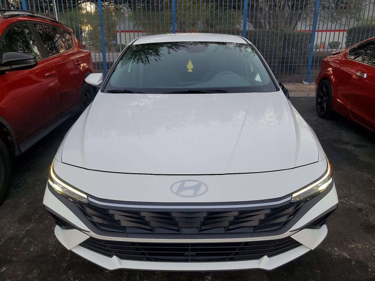 2026 HYUNDAI ELANTRA SE — снимка 5