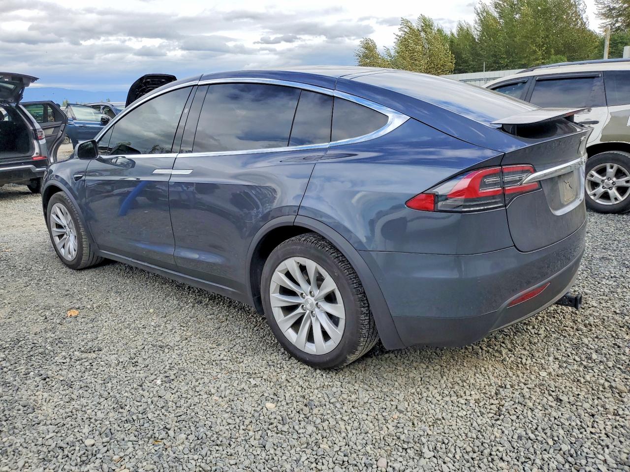 2019 TESLA MODEL X — снимка 2
