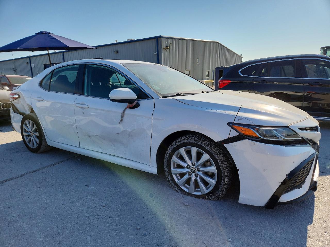 2020 TOYOTA CAMRY LE — снимка 4