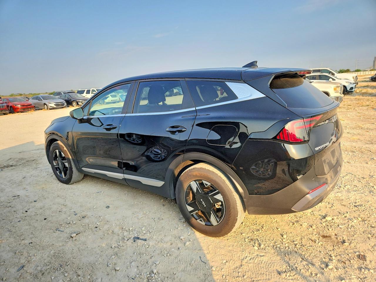 2026 KIA SPORTAGE LX — снимка 2