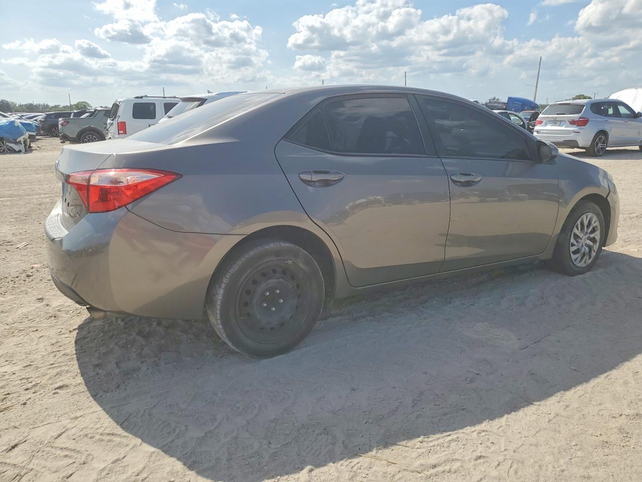 2018 TOYOTA COROLLA LE — снимка 3