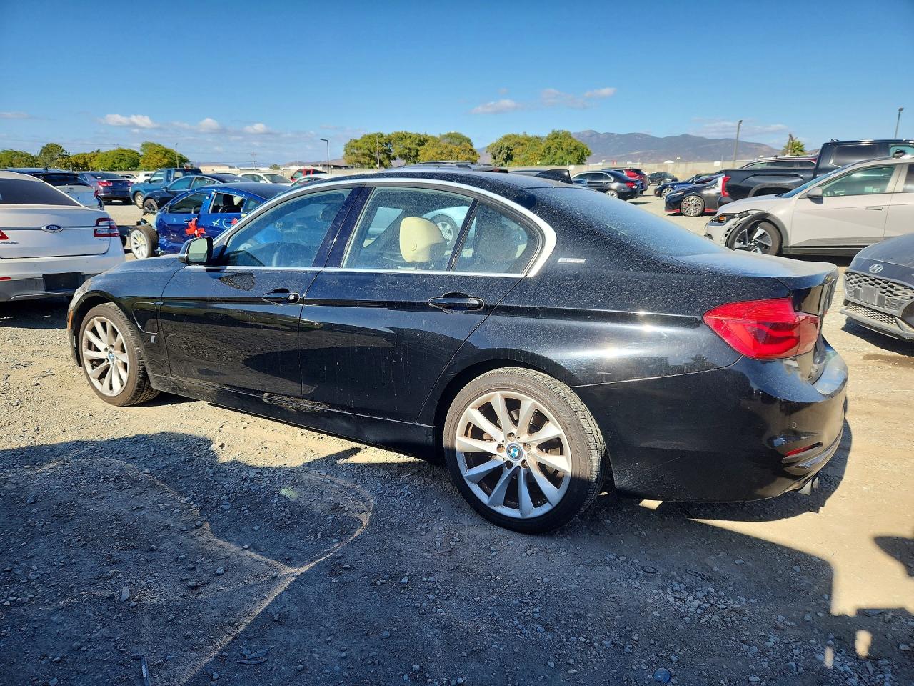 2017 BMW 330E — снимка 2