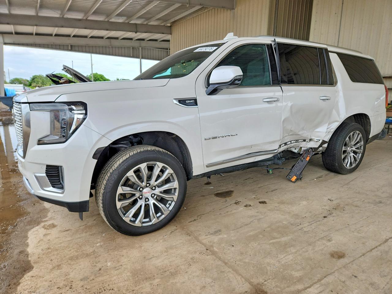 2022 GMC YUKON XL DENALI