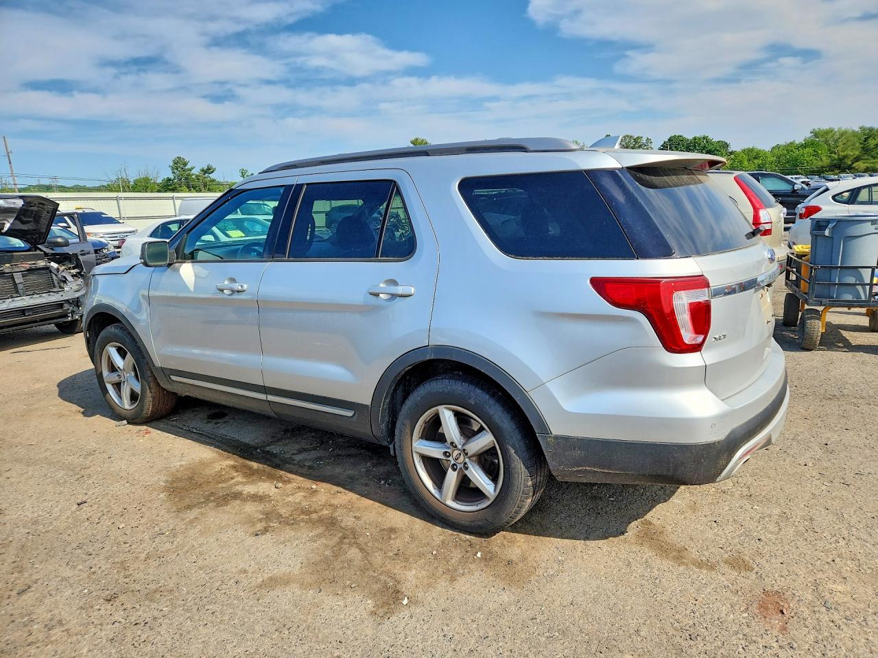 2017 FORD EXPLORER XLT — снимка 2