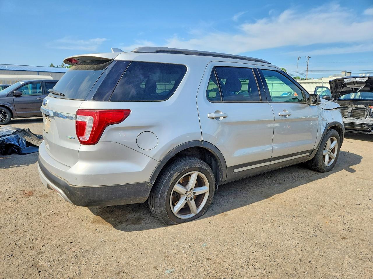 2017 FORD EXPLORER XLT — снимка 3