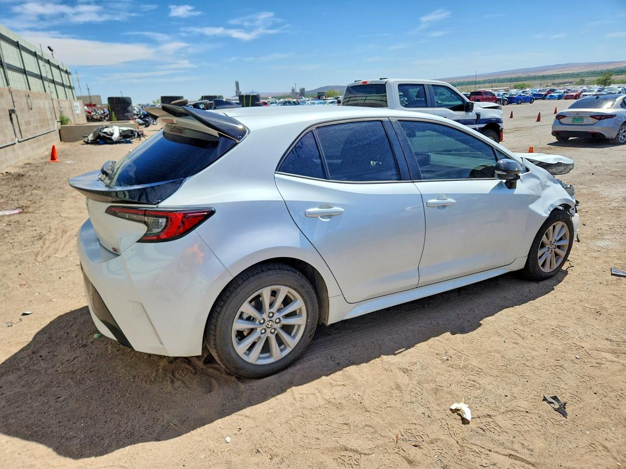 2026 TOYOTA COROLLA HATCHBACK SE — снимка 3