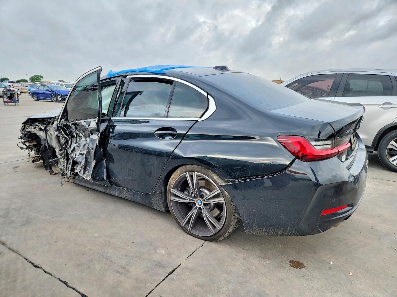 2024 BMW 330XI — снимка 2