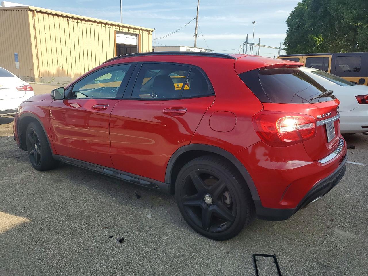 2016 MERCEDES-BENZ GLA 250 4MATIC — снимка 2