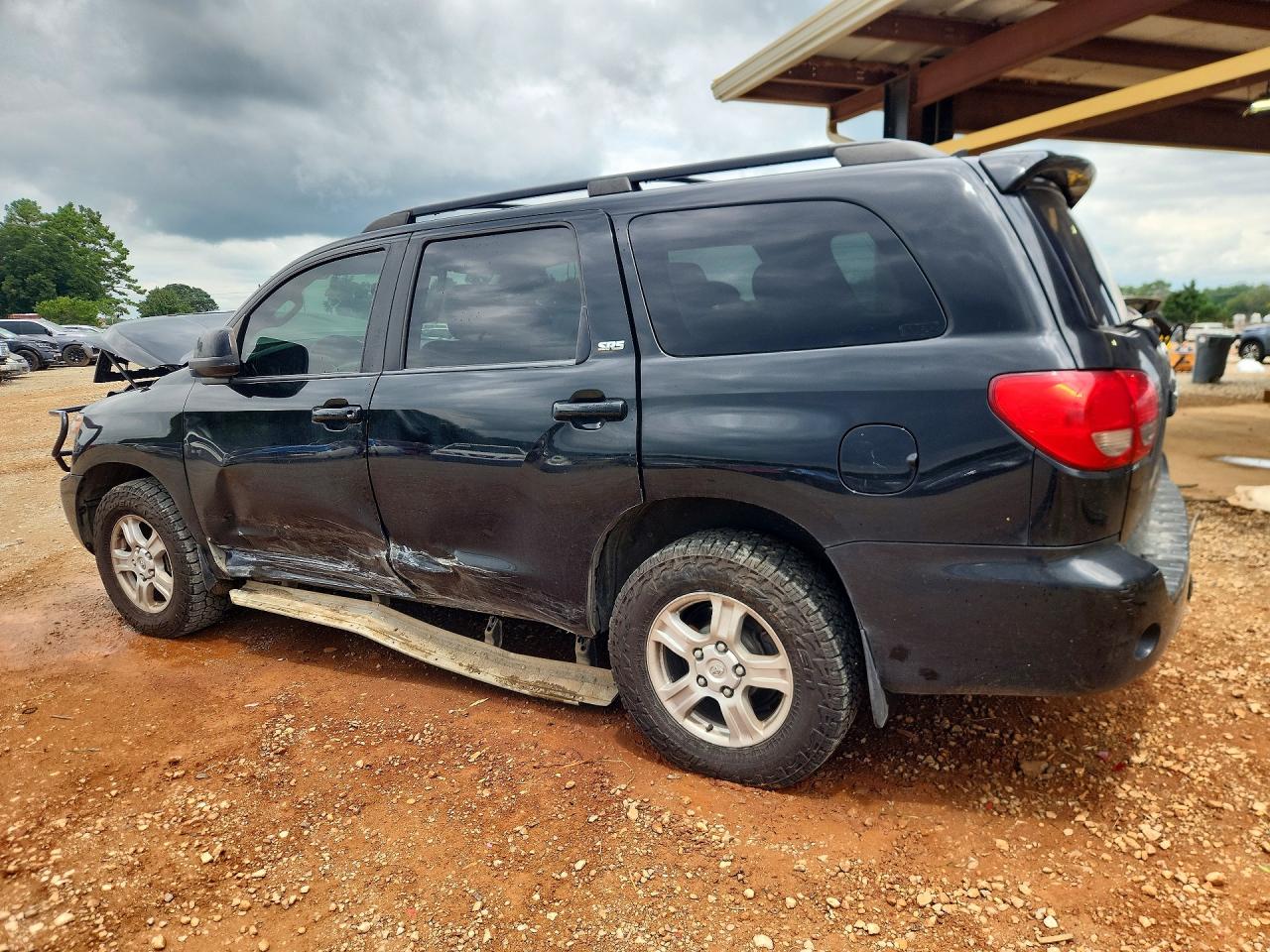 2016 TOYOTA SEQUOIA SR5 — снимка 2