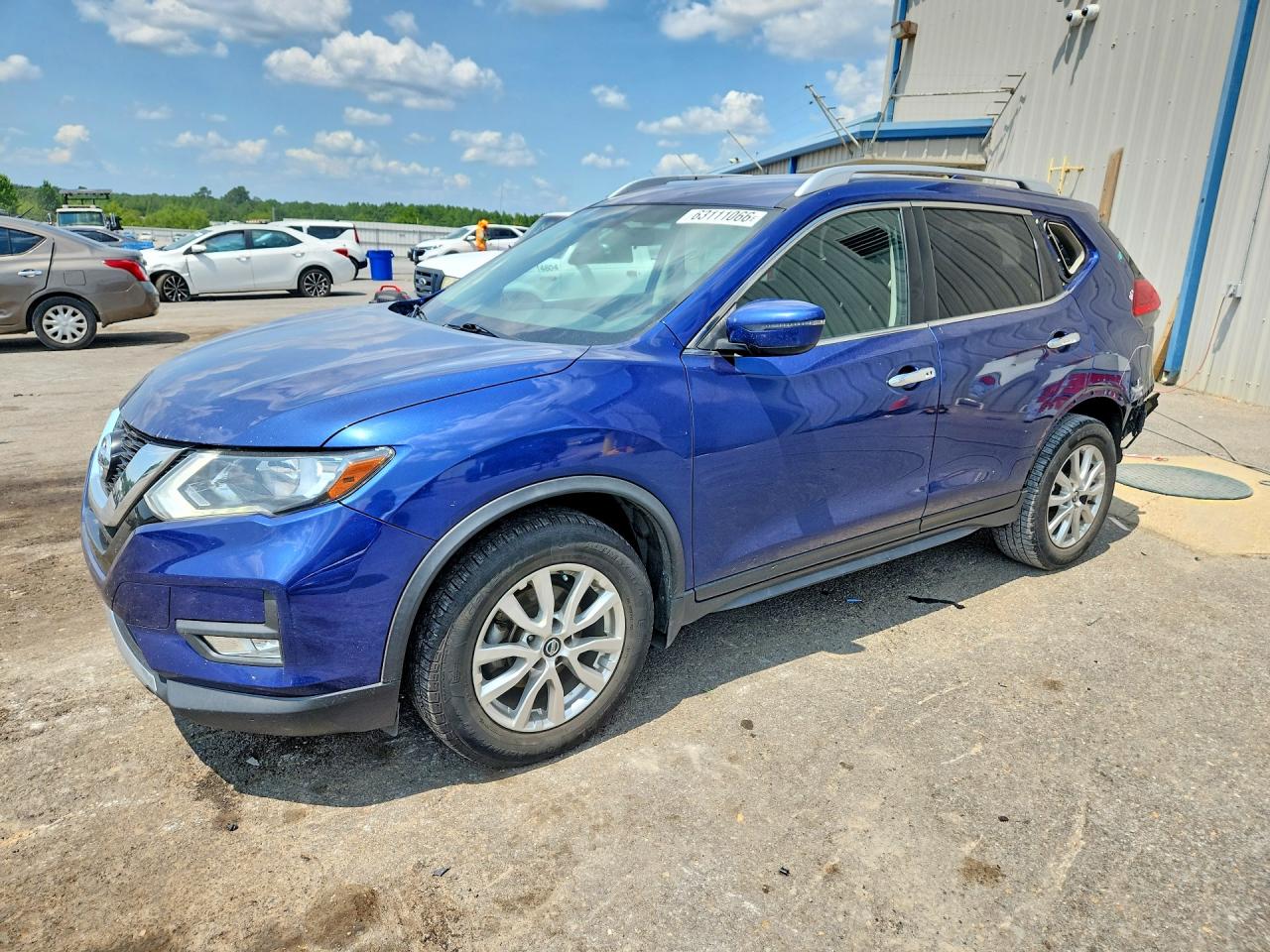 2017 NISSAN ROGUE SV