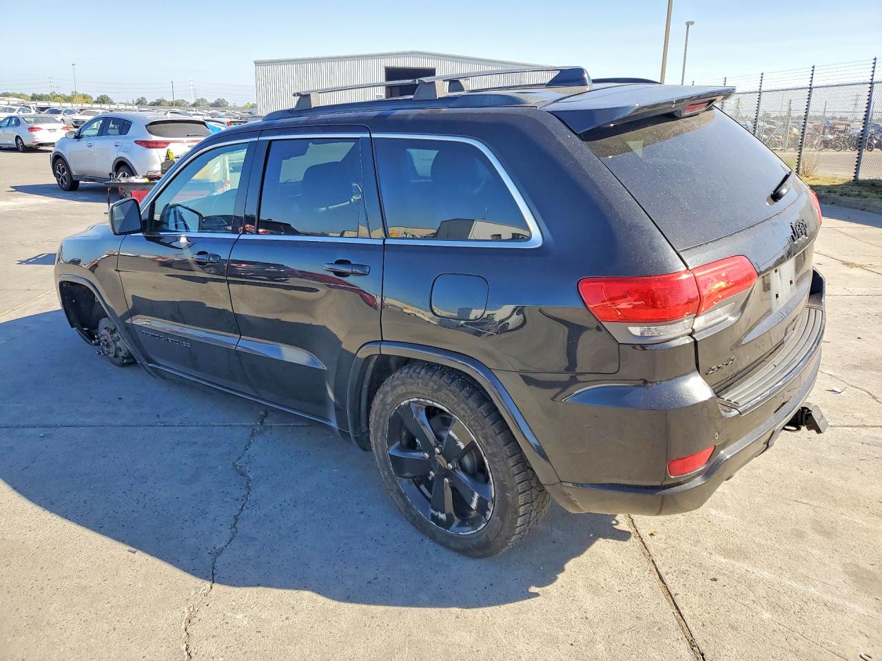 2015 JEEP GRAND CHEROKEE LAREDO — снимка 2
