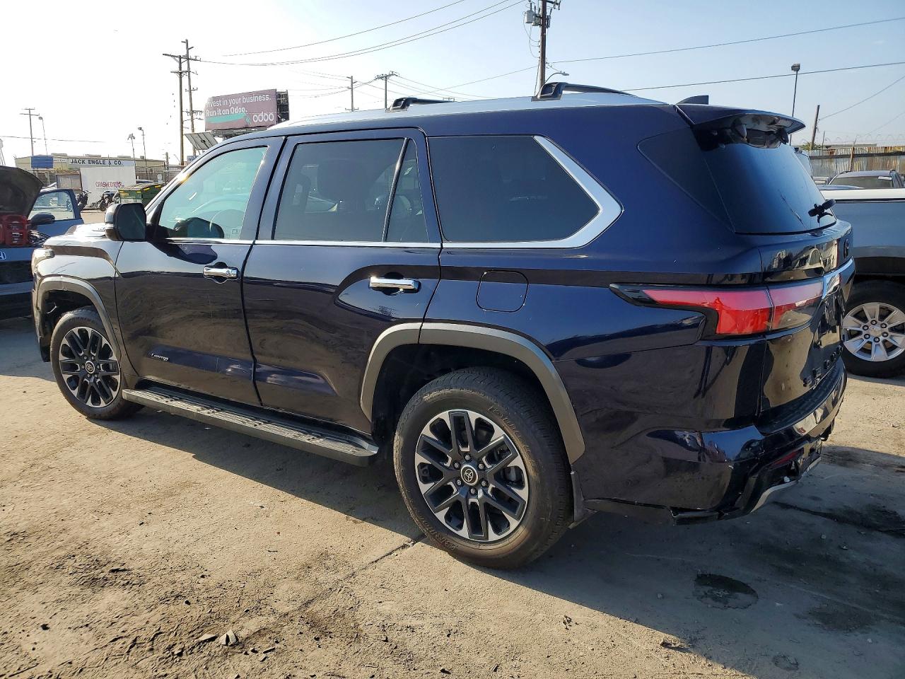 2024 TOYOTA SEQUOIA LIMITED — снимка 2