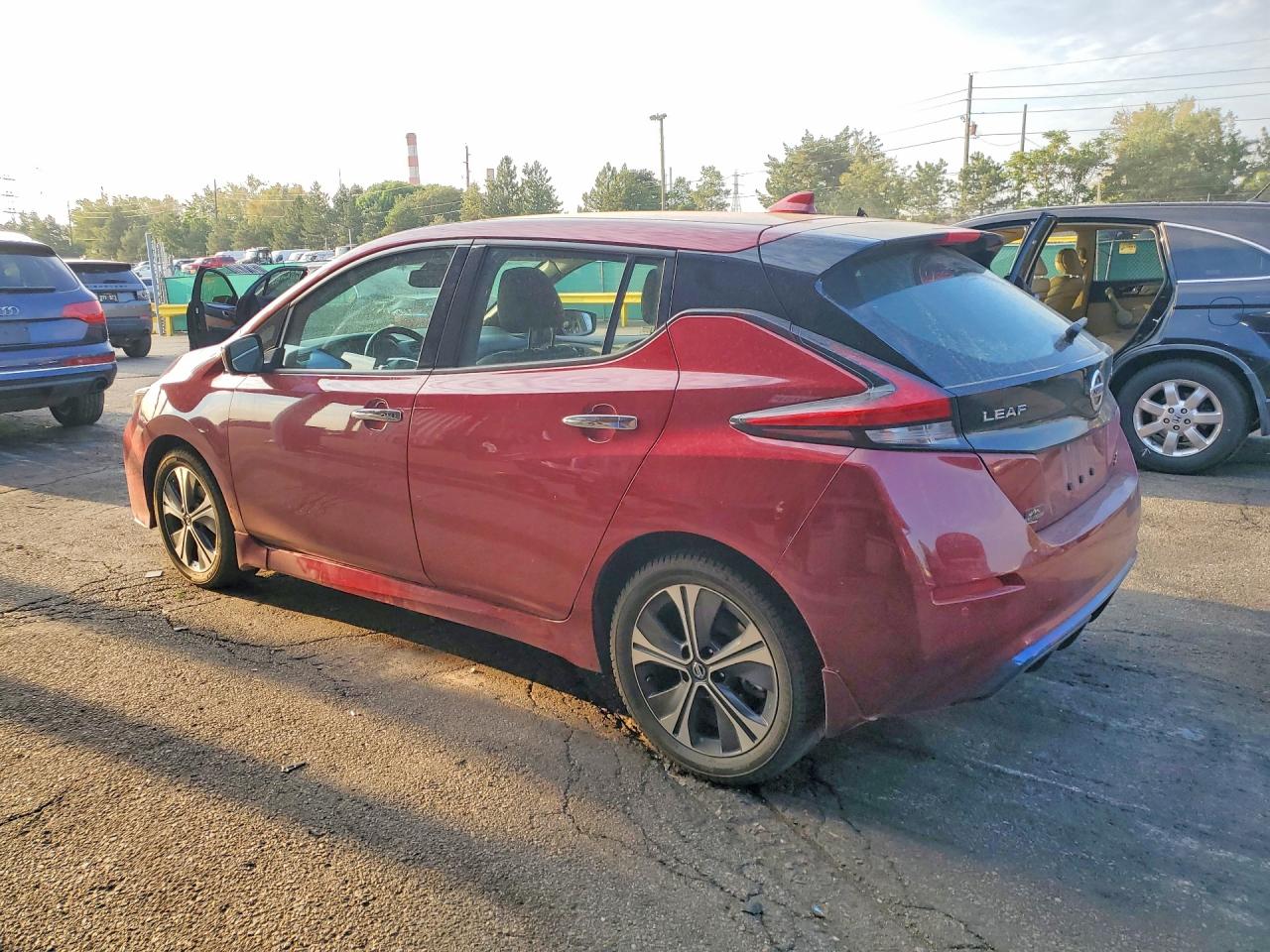 2022 NISSAN LEAF SL PLUS — снимка 2