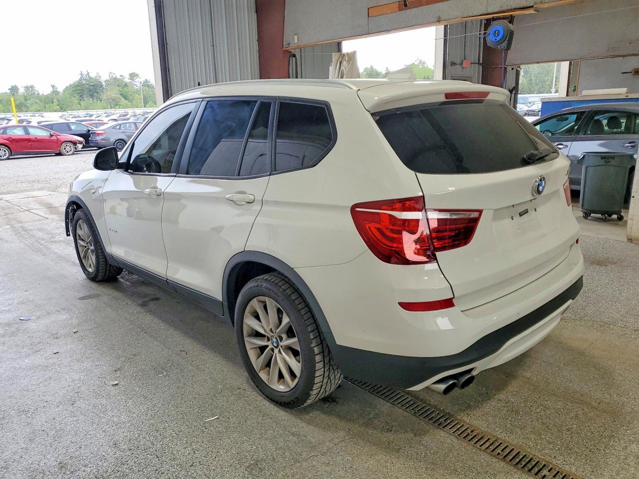 2016 BMW X3 XDRIVE28I — снимка 2