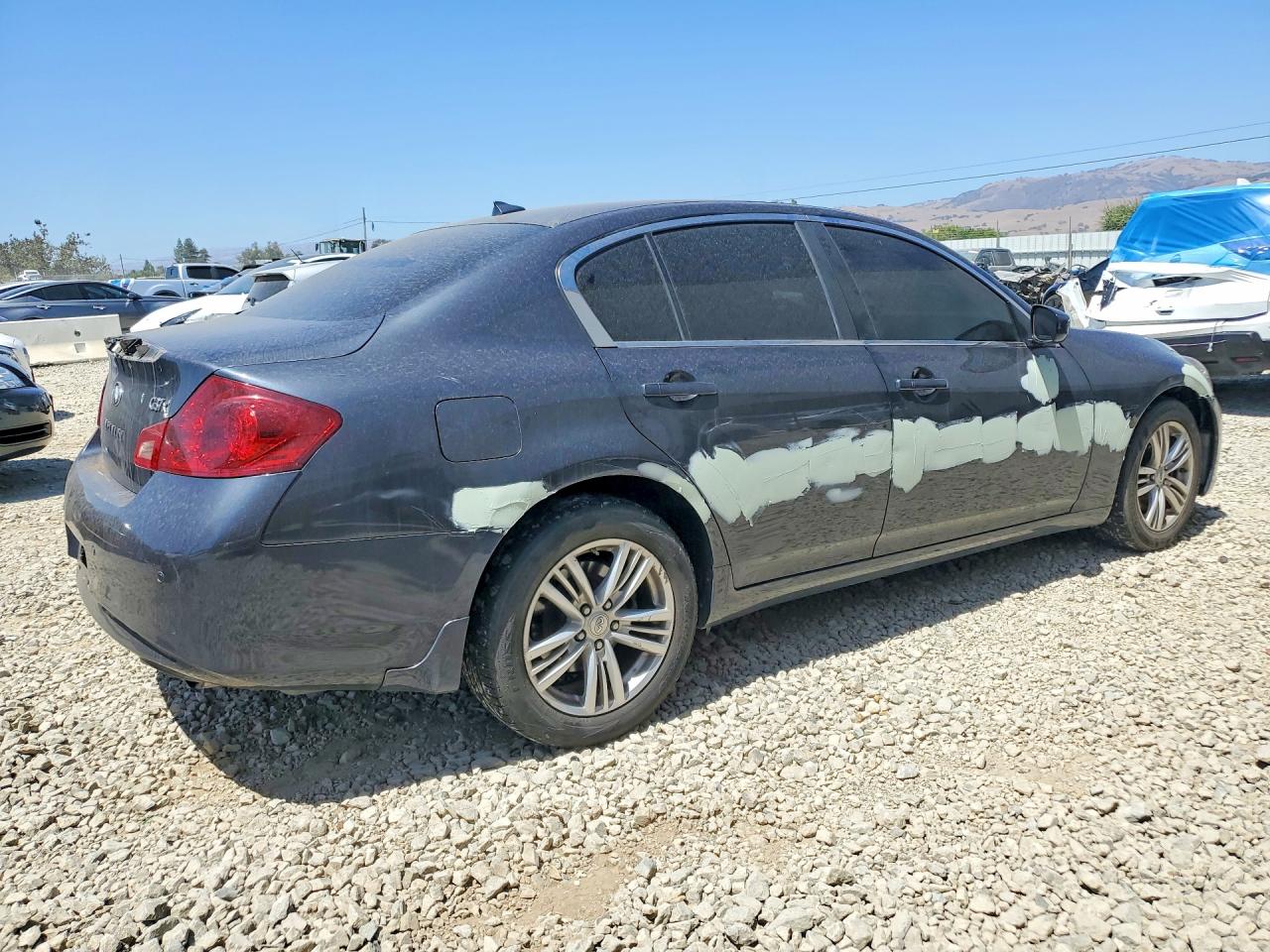 2013 INFINITI G37 SEDAN X — снимка 3