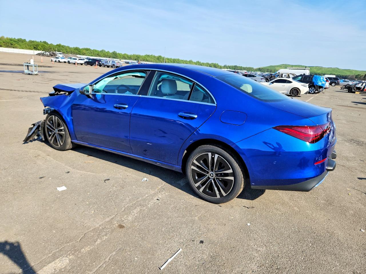 2025 MERCEDES-BENZ CLA 250 4MATIC — снимка 2