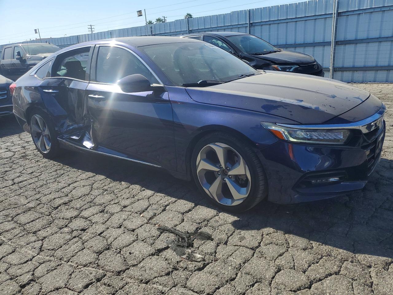 2018 HONDA ACCORD TOURING — снимка 4