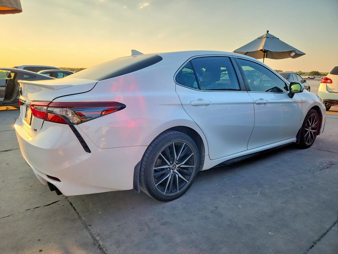 2021 TOYOTA CAMRY SE — снимка 3