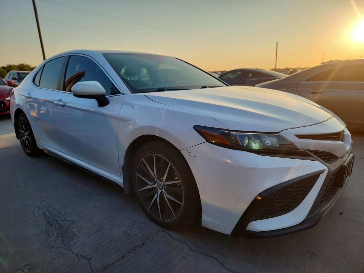 2021 TOYOTA CAMRY SE — снимка 4