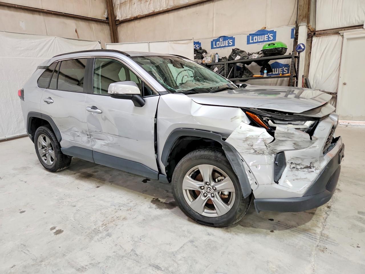2025 TOYOTA RAV4 XLE — снимка 4