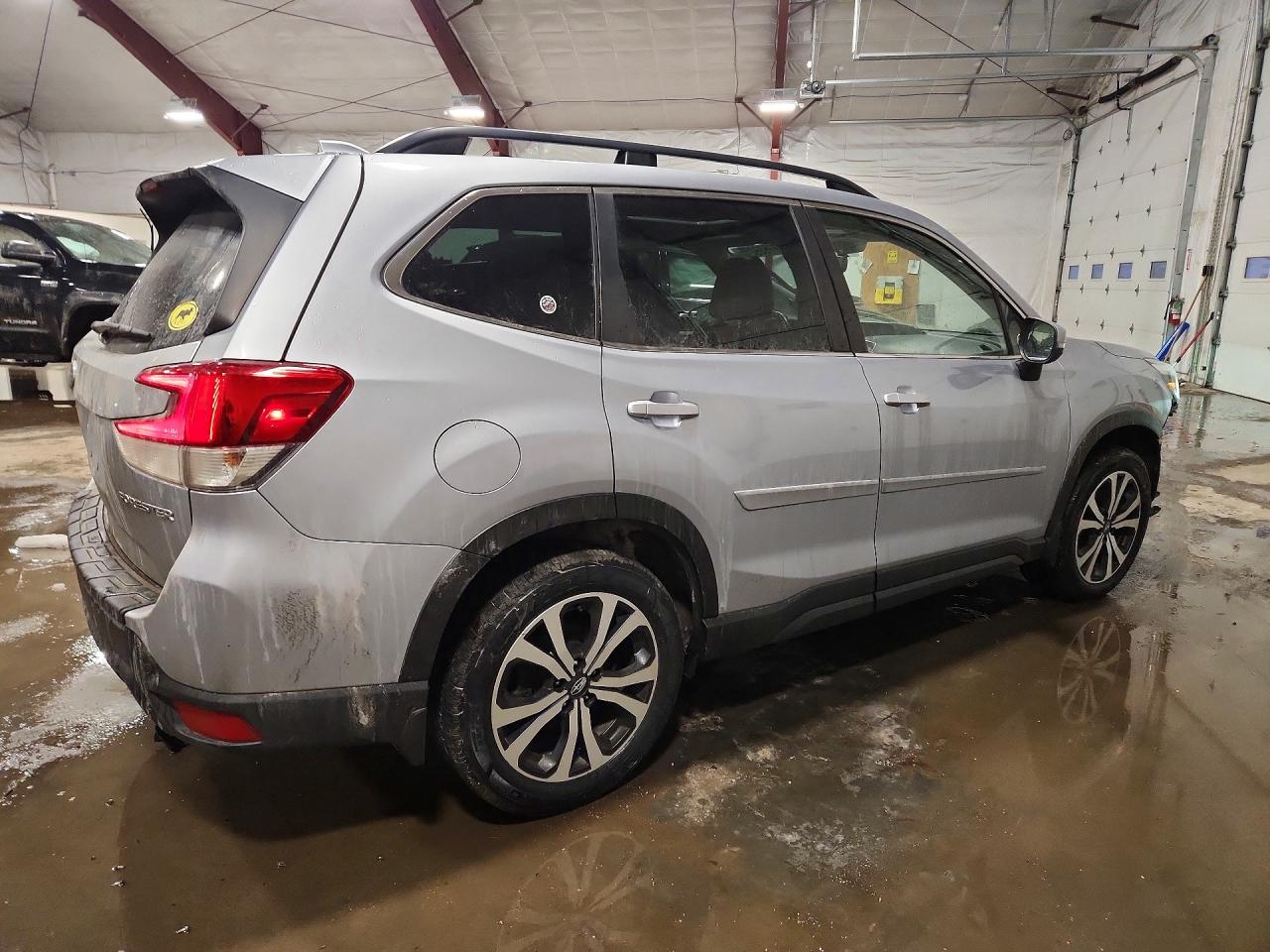 2021 SUBARU FORESTER LIMITED — снимка 3