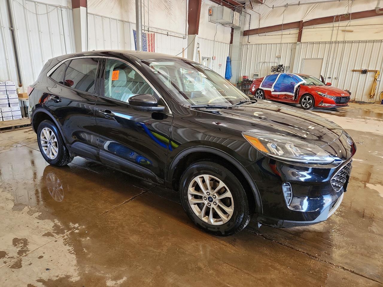 2020 FORD ESCAPE SE — снимка 4