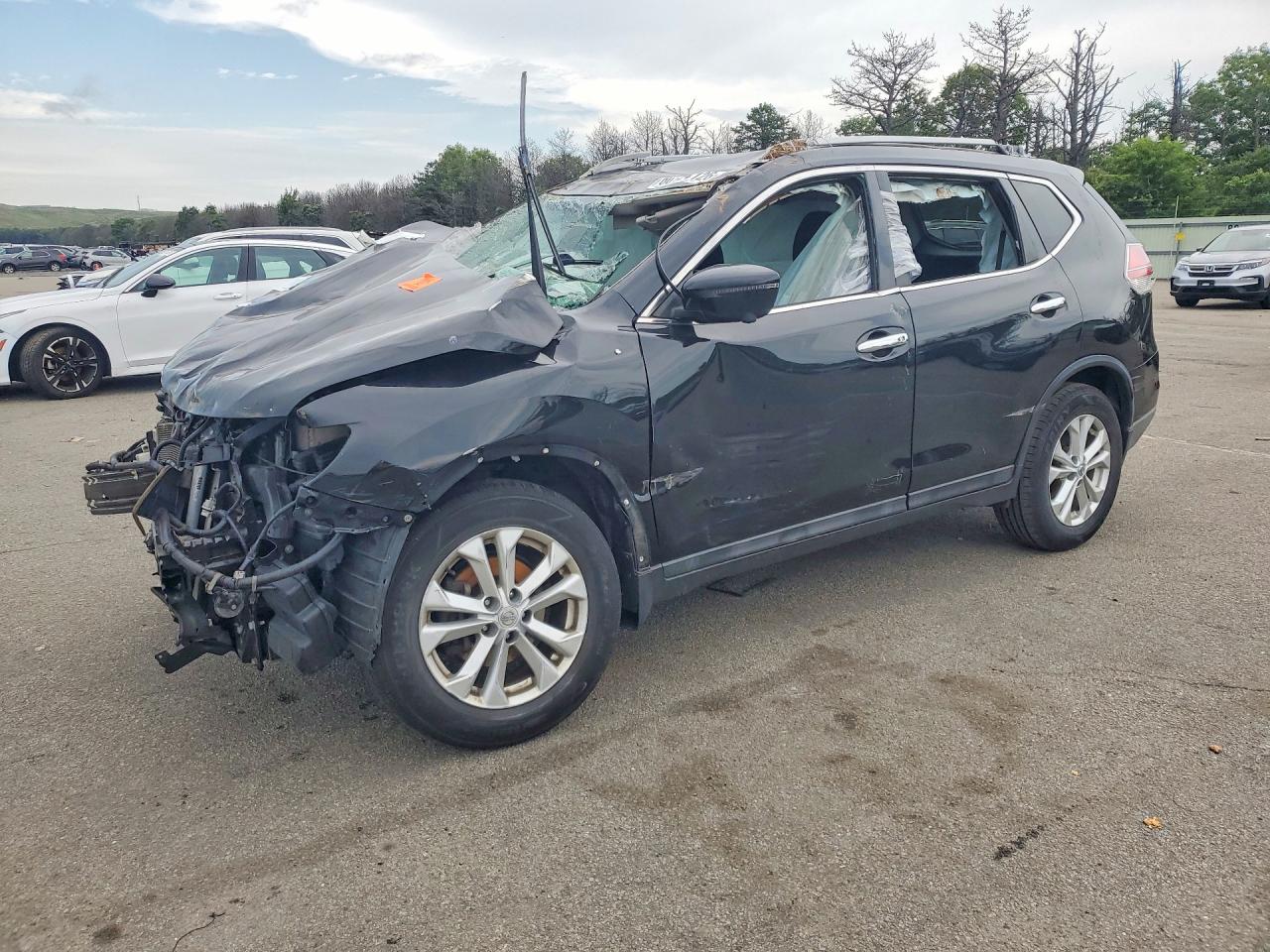 2016 NISSAN ROGUE SV