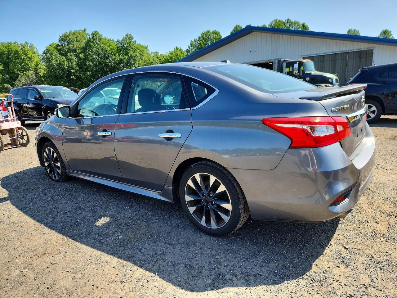 2019 NISSAN SENTRA SR — снимка 2