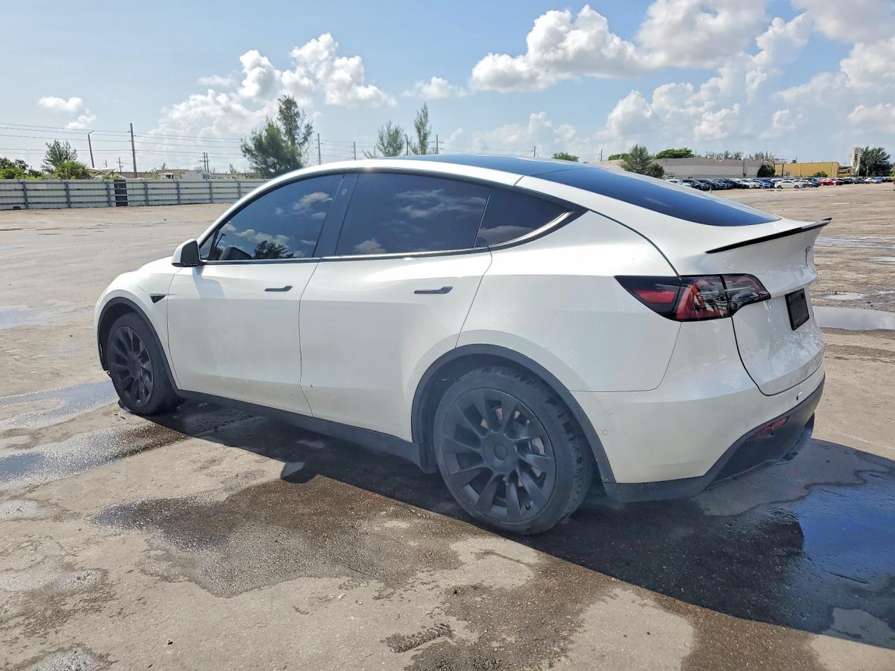 2022 TESLA MODEL Y — снимка 2