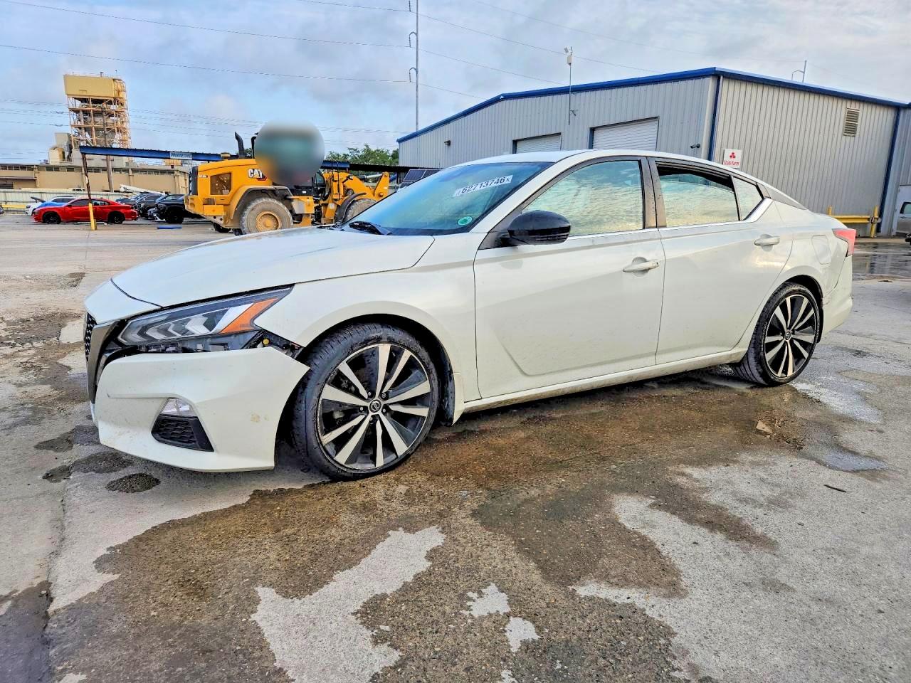 2021 NISSAN ALTIMA SR
