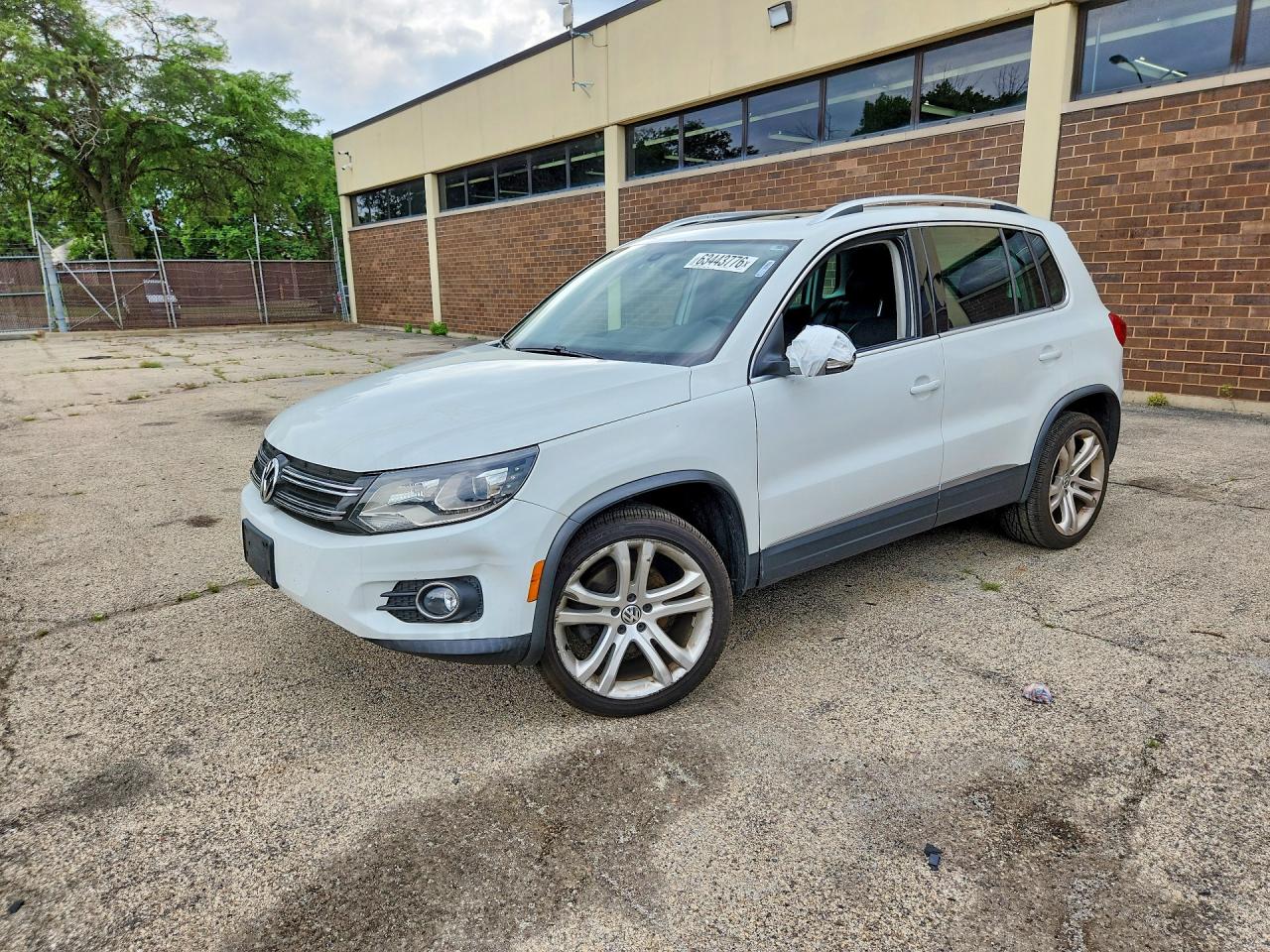 2016 VOLKSWAGEN TIGUAN S