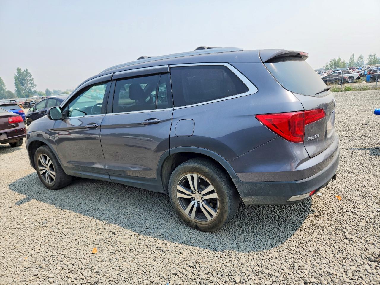 2017 HONDA PILOT EXL — снимка 2