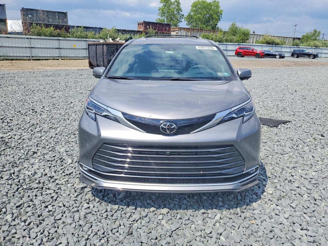 2026 TOYOTA SIENNA PLATINUM 7-PASSENGER — снимка 5