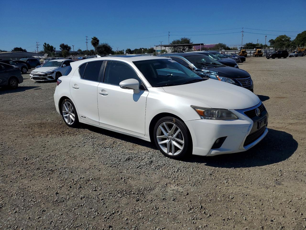 2017 LEXUS CT 200 — снимка 4