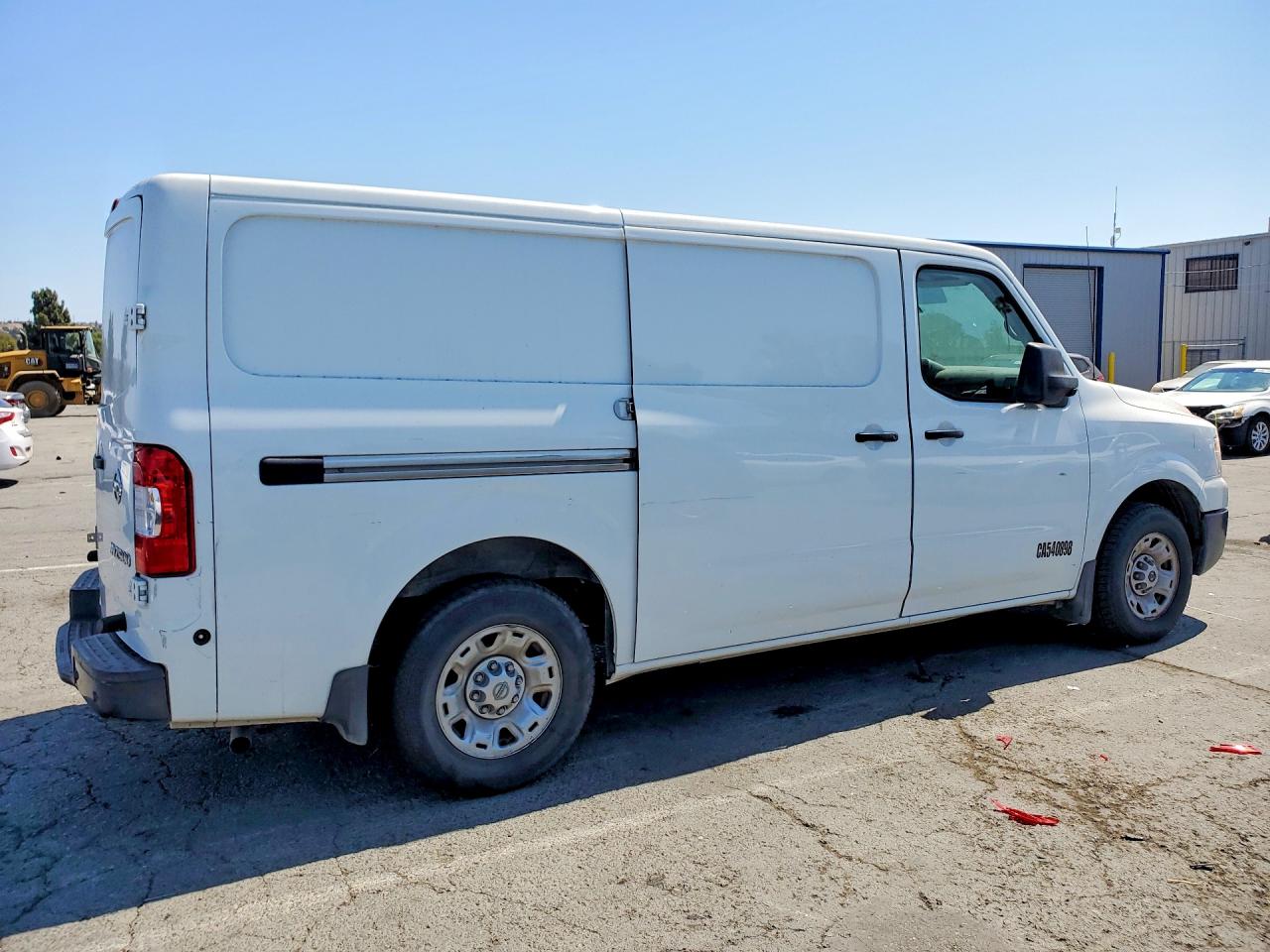2018 NISSAN NV 2500 HD SV — снимка 3