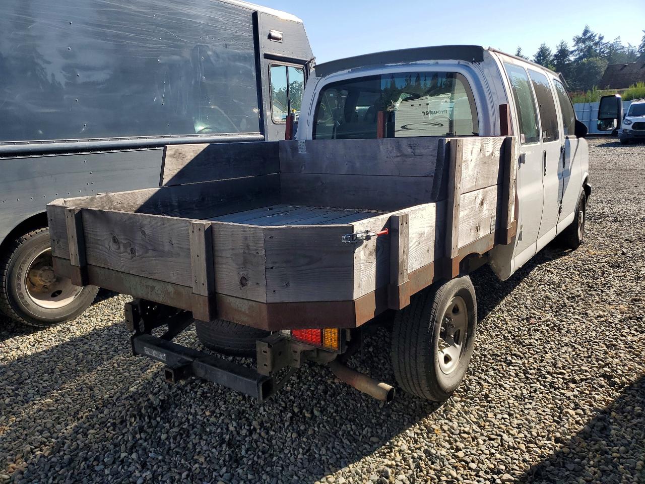 2017 CHEVROLET EXPRESS G3500 LT — снимка 3